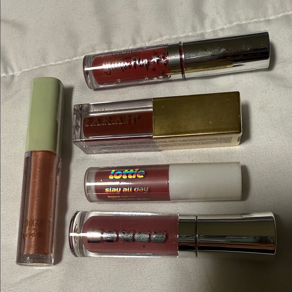 Lip Gloss - Shimmering Shades of Bronze